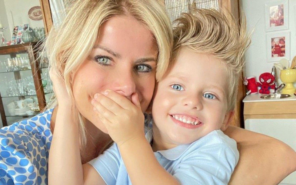 Karina Bacchi e o filho, Enrico