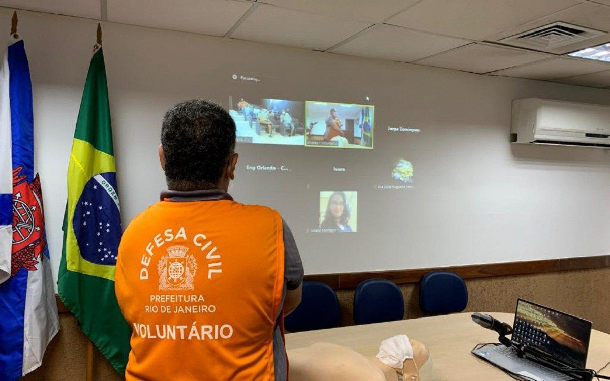 O projeto Voluntariado treina as pessoas para ajudarem a Defesa Civil nas ocorrências - Arquivo/Prefeitura do Rio