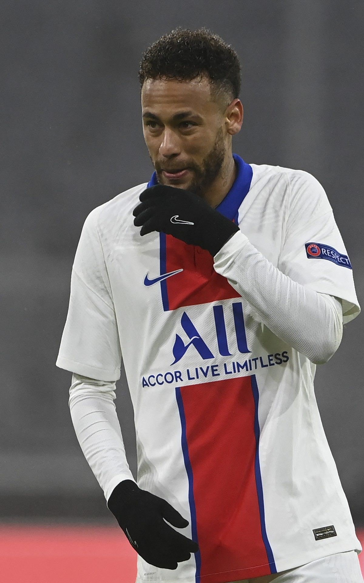 Paris Saint-Germain's Brazilian forward Neymar reacts during the UEFA Champions League quarter-final first leg football match between FC Bayern Munich and Paris Saint-Germain (PSG) in Munich, southern Germany, on April 7, 2021. (Photo by Christof STACHE / AFP)