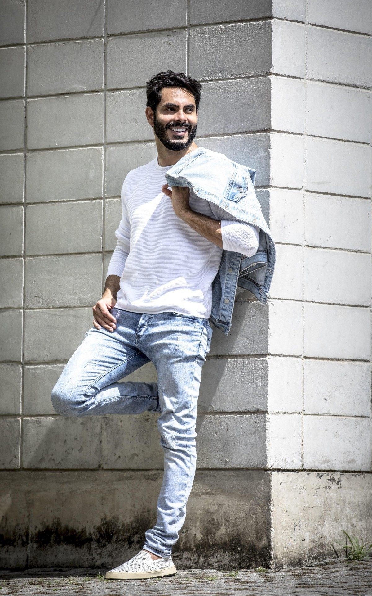 Globo/Jo&atilde;o Cotta
    photoshop:ColorMode: 3
    photoshop:DateCreated: 2021-04-07
    photoshop:ICCProfile: Adobe RGB (1998)
    signature: 7a3cb209dac5b0d46034ec4d0f84bd6802826987a3da9194bf289052de637762
    stRef:documentID: 6A9294827BA61F45275FC4852234422E
    stRef:originalDocumentID: 6A9294827BA61F45275FC4852234422E
    tiff:Make: Canon
    tiff:Model: Canon EOS 5D Mark IV
    tiff:Orientation: 1
    tiff:ResolutionUnit: 2
    tiff:XResolution: 30000000/100000
    tiff:YResolution: 30000000/100000
    unknown: 2
    xmp:CreateDate: 2021-04-07T11:10:05.46
    xmp:CreatorTool: FotoWare FotoStation
    xmp:MetadataDate: 2021-04-07T11:26:18-03:00
    xmp:ModifyDate: 2021-04-07T11:26:18-03:00
    xmpMM:DocumentID: xmp.did:b234d23e-2907-be45-9164-7699b88f38af
    xmpMM:InstanceID: xmp.iid:b234d23e-2907-be45-9164-7699b88f38af
    xmpMM:OriginalDocumentID: 6A9294827BA61F45275FC4852234422E
  Profiles:
    Profile-8bim: 718 bytes
    Profile-exif: 11752 bytes
    Profile-icc: 560 bytes
    Profile-iptc: 650 bytes