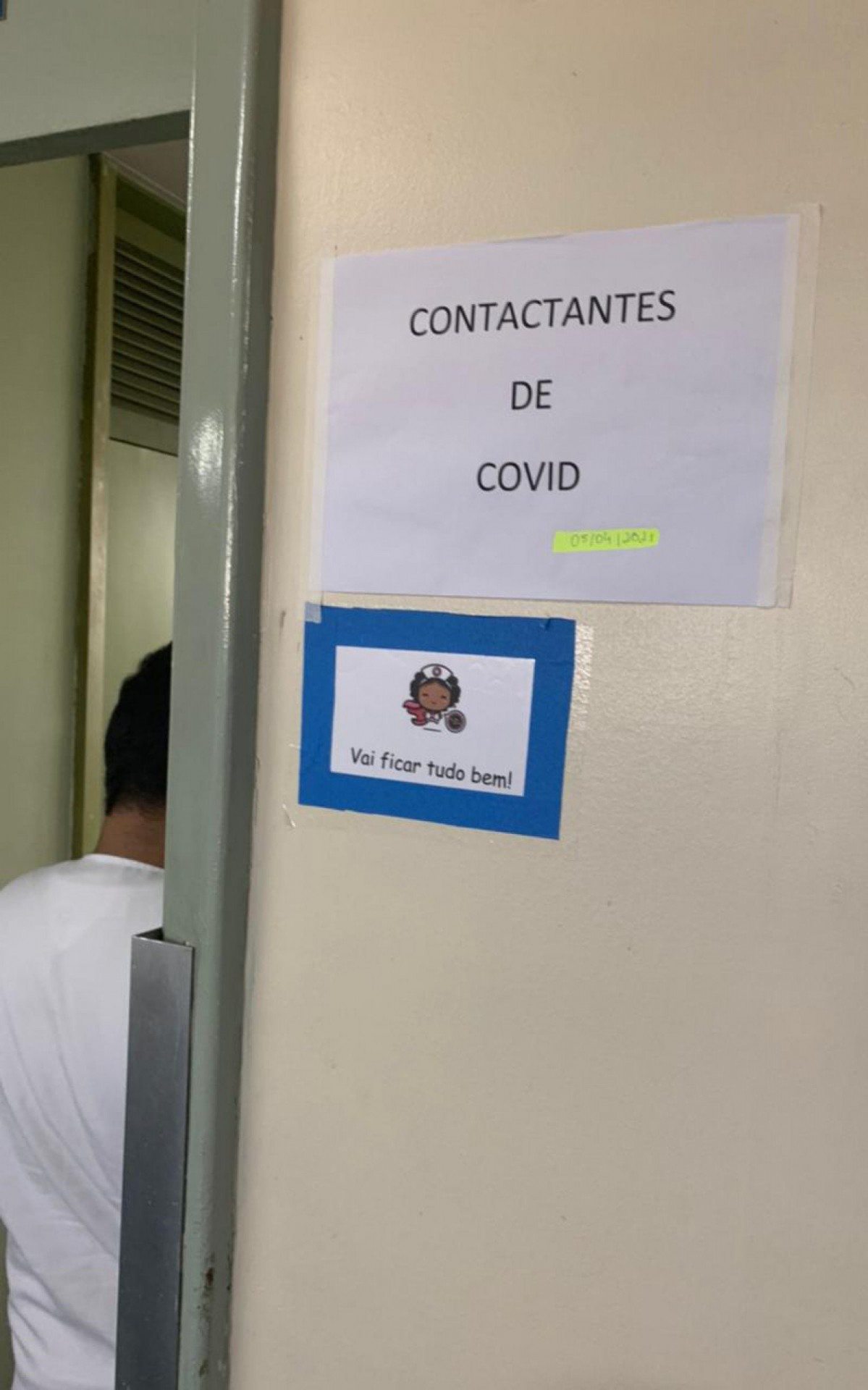 Fotos da ala de Covid-19 do Souza Aguiar