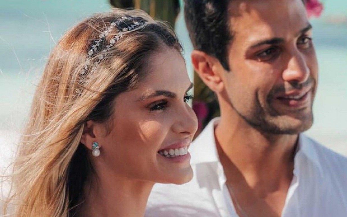 B&aacute;rbara Evans e o marido, Gustavo Theodoro, fazem cerim&ocirc;nia simb&oacute;lica de casamento na Tanz&acirc;nia