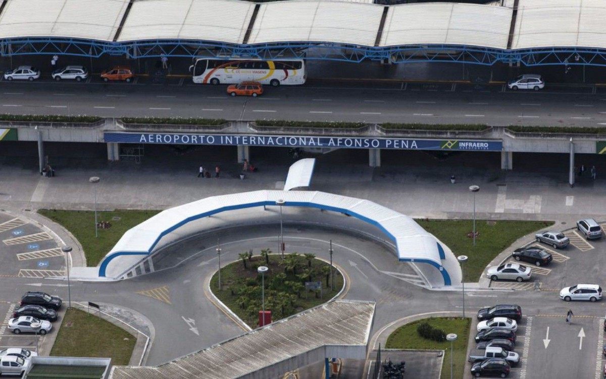 Aeroporto Afonso Pena em Curitiba (PR)
