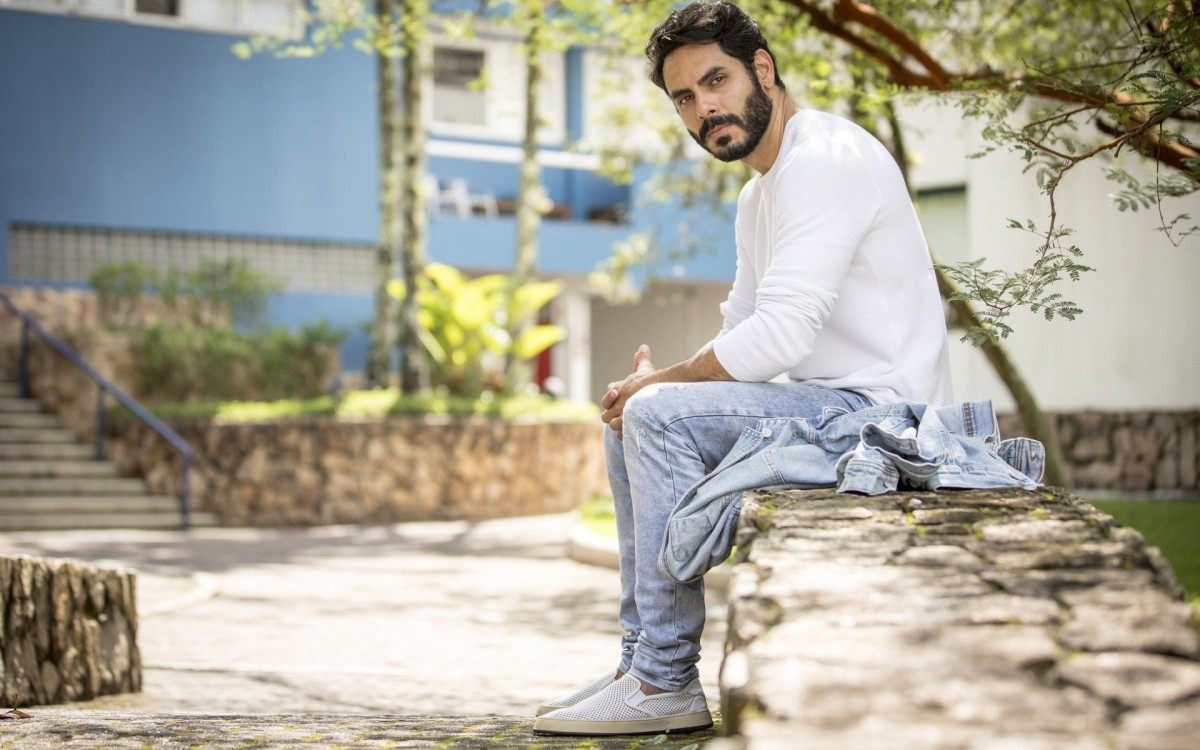 Globo/João Cotta
    photoshop:ColorMode: 3
    photoshop:DateCreated: 2021-04-07
    photoshop:ICCProfile: Adobe RGB (1998)
    signature: 7689bfdcdb2d70d838815de70ef8b167c63cba82147a4918c7326ab93476986c
    stRef:documentID: 96B4EFBD93D3594E5A2F1A2A2D5564B5
    stRef:originalDocumentID: 96B4EFBD93D3594E5A2F1A2A2D5564B5
    tiff:Make: Canon
    tiff:Model: Canon EOS 5D Mark IV
    tiff:Orientation: 1
    tiff:ResolutionUnit: 2
    tiff:XResolution: 30000000/100000
    tiff:YResolution: 30000000/100000
    unknown: 2
    xmp:CreateDate: 2021-04-07T11:11:12.46
    xmp:CreatorTool: FotoWare FotoStation
    xmp:MetadataDate: 2021-04-07T11:26:18-03:00
    xmp:ModifyDate: 2021-04-07T11:26:18-03:00
    xmpMM:DocumentID: xmp.did:0013eaee-48ea-9149-9182-dce9e54663b1
    xmpMM:InstanceID: xmp.iid:0013eaee-48ea-9149-9182-dce9e54663b1
    xmpMM:OriginalDocumentID: 96B4EFBD93D3594E5A2F1A2A2D5564B5
  Profiles:
    Profile-8bim: 718 bytes
    Profile-exif: 15682 bytes
    Profile-icc: 560 bytes
    Profile-iptc: 650 bytes