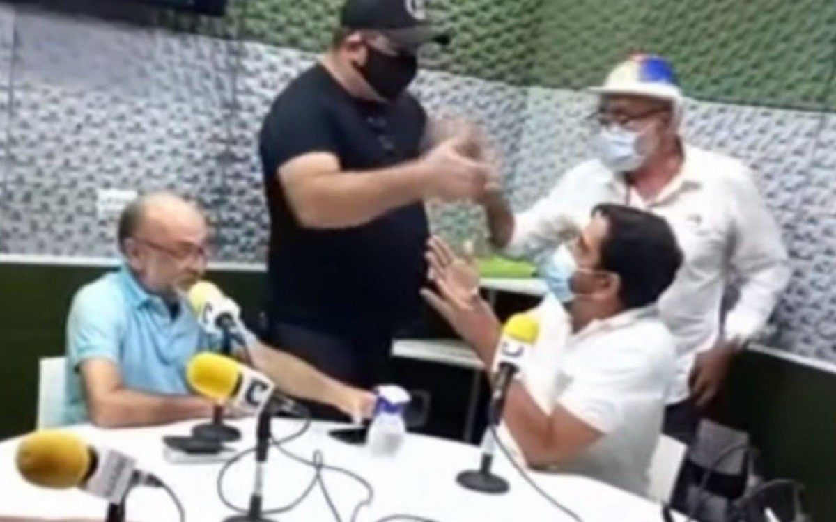 Homens amea&ccedil;am locutor Junior Albuquerque ap&oacute;s ele criticar Bolsonaro