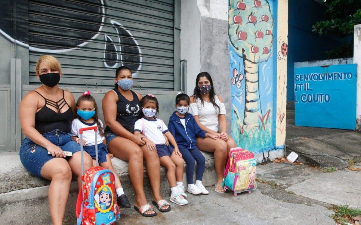 Retorno das aulas presenciais ap&oacute;s briga na justi&ccedil;a entre prefeitura e parlamentares 