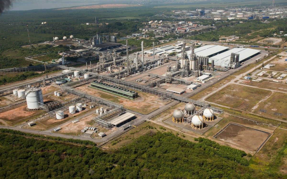F&aacute;brica da Braskem em Duque de Caxias