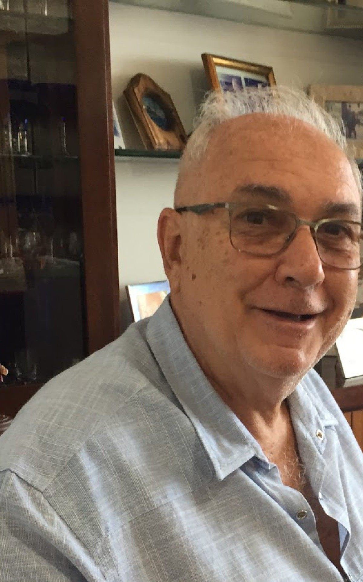 &Uacute;nico engenheiro detentor da MEDALHA DO M&Eacute;RITO DA JUSTI&Ccedil;A CRIMINAL concedida pelo egr&eacute;gio Tribunal de Al&ccedil;ada Criminal do Estado do Rio de Janeiro. Autor de v&aacute;rios livros sobre Per&iacute;cias Judiciais, realizou dezenas de cursos sobre o tema que foram ministrados em 24 estados no Brasil e em 8 pa&iacute;ses