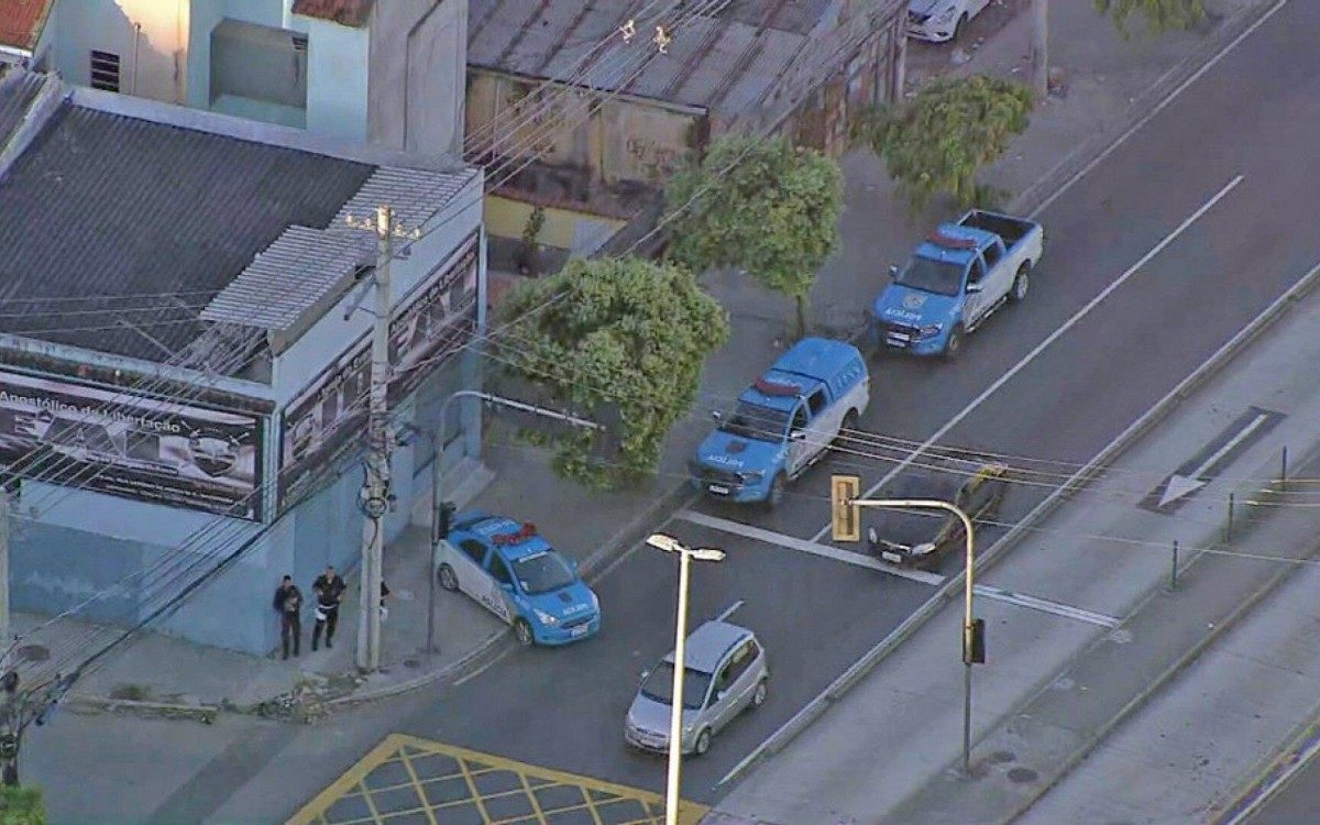 Operação da PM na Serrinha, em Madureira