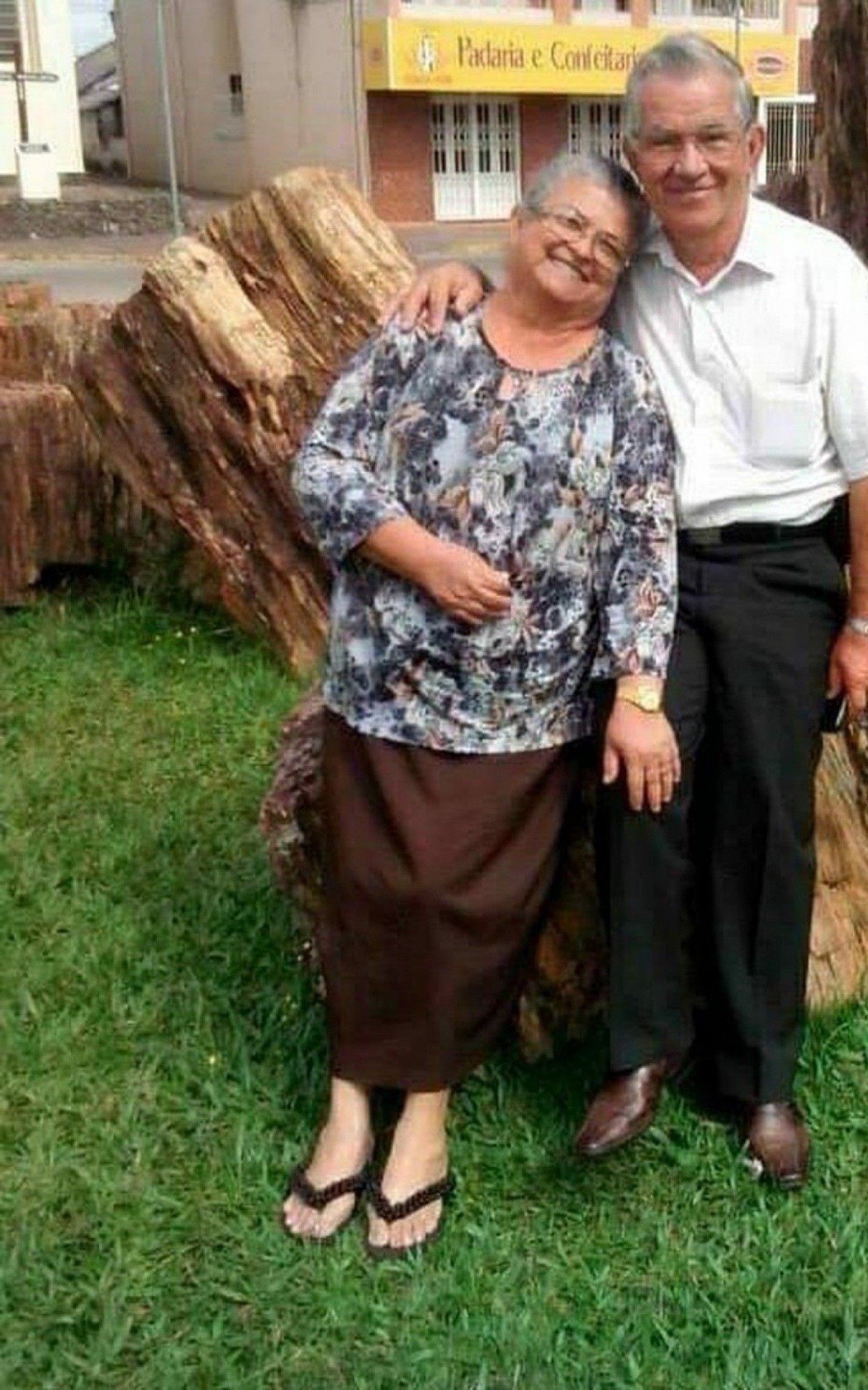 Manoel e Noeli morreram com 24 horas de diferen&ccedil;a ap&oacute;s complica&ccedil;&otilde;es causadas pelas sequelas da Covid-19