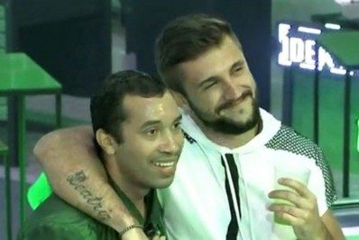 Gil do Vigor cobra promessa feita por Arthur Picoli no 'BBB'