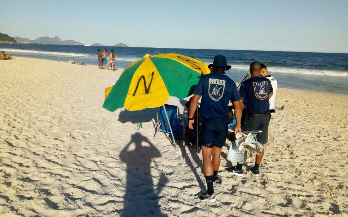 Guardas percorrem toda a orla do Rio