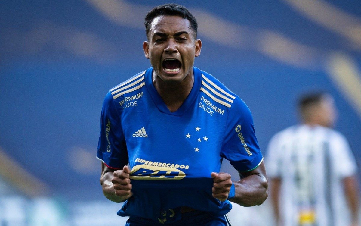 15&ordm; lugar - Cruzeiro: R$ 123,3 milh&otilde;es de receita em 2020 (varia&ccedil;&atilde;o de -57% com rela&ccedil;&atilde;o a 2019, quando a receita foi de R$ 289,4 milh&otilde;es)
