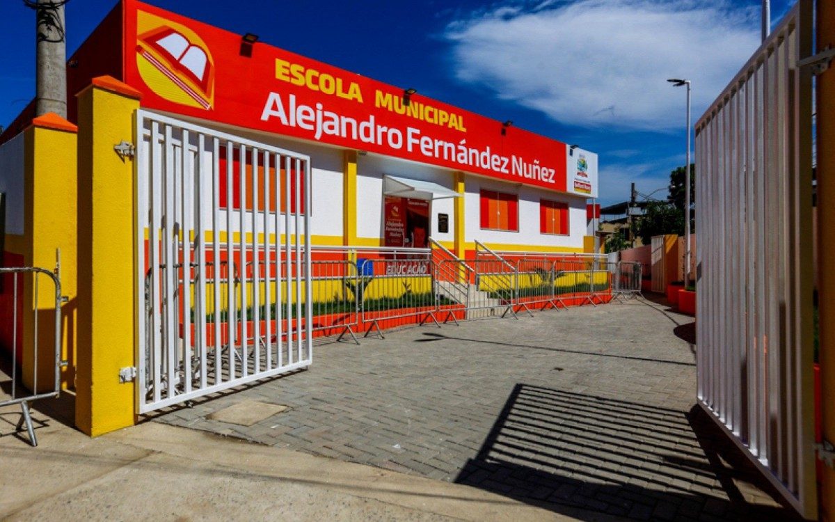 A prefeitura ressaltou ainda que um rigoroso protocolo de sa&uacute;de ser&aacute; seguido nas unidades de ensino, com todas as regras de distanciamento e sanit&aacute;rias contra a Covid-19