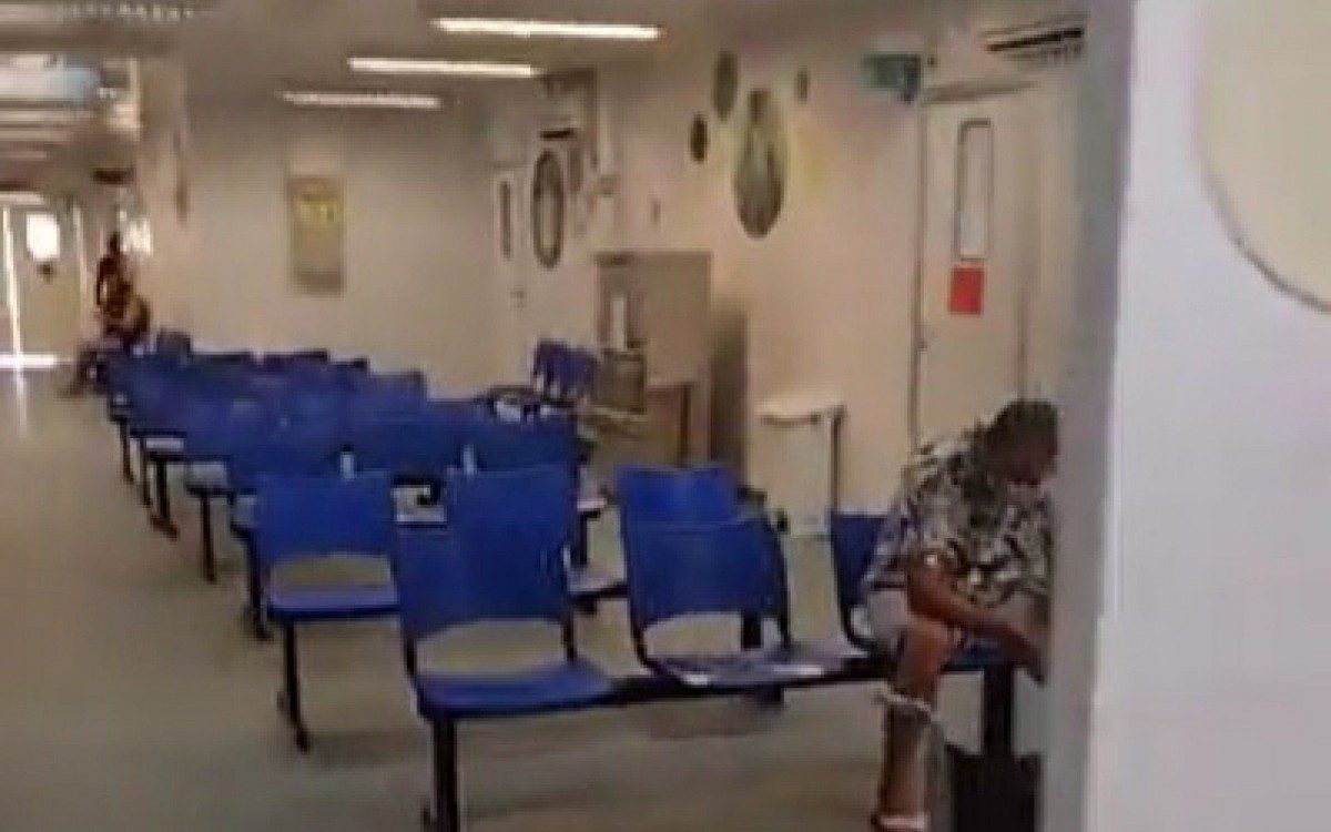 Casal foi alertado por enfermeiro de que o atendimento poderia n&atilde;o acontecer