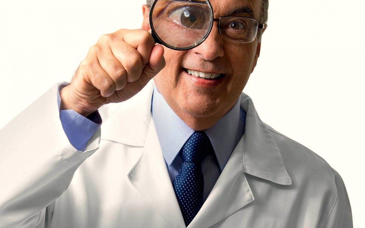 Especialista no assunto, Dr. Bact&eacute;ria participa de live sobre higiene