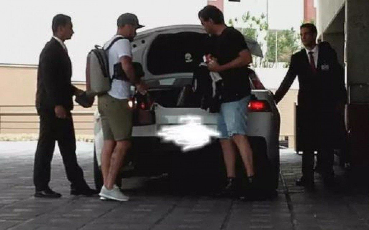 Arrascaeta deixando Belo Horizonte e 'largando' o Cruzeiro