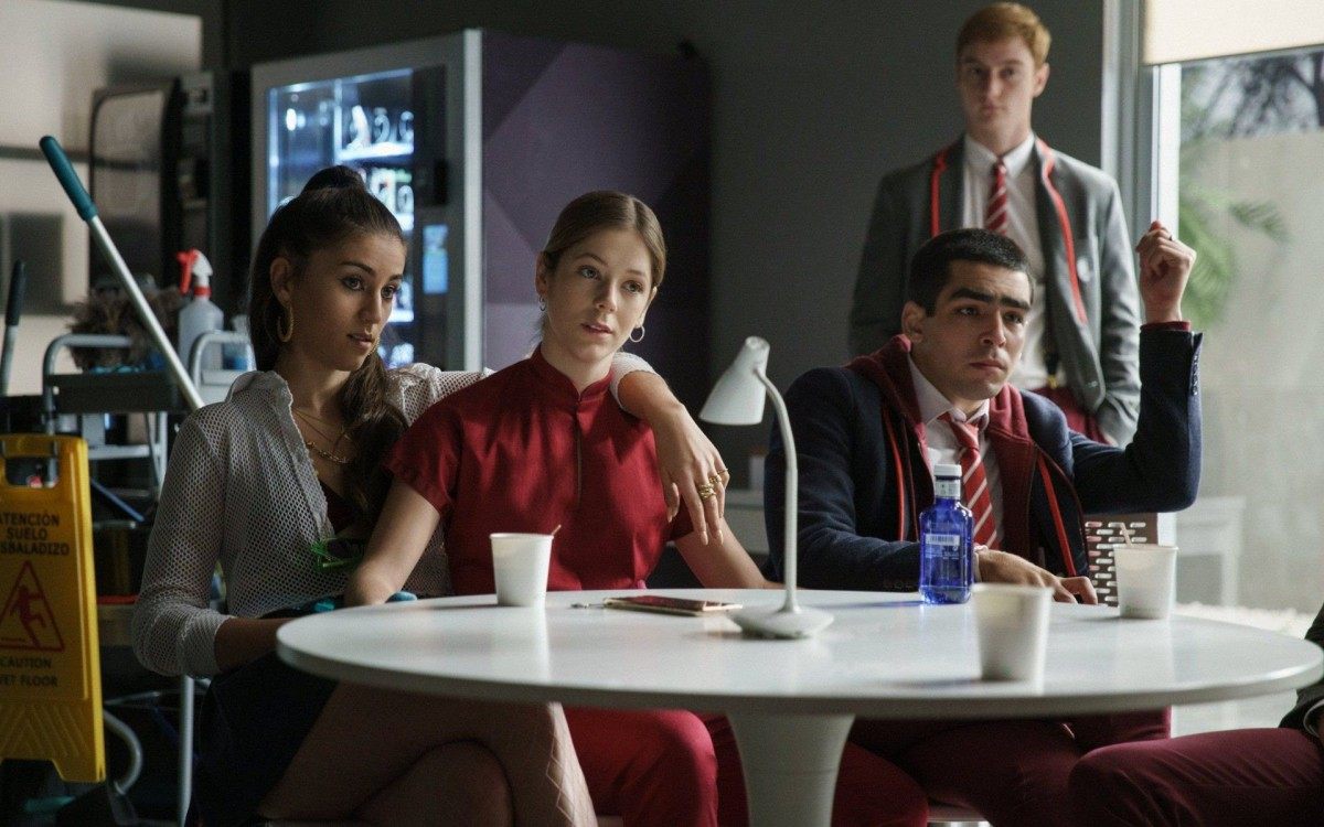 Netflix divulga fotos promocionais da nova temporada de "Elite"