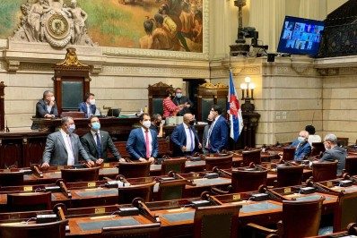 Desconto previdenciário de 100 mil servidores subirá para 14% no início do 2º semestre