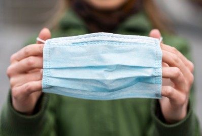 Em menos de uma semana, Irã bate novo recorde de casos de covid-19 