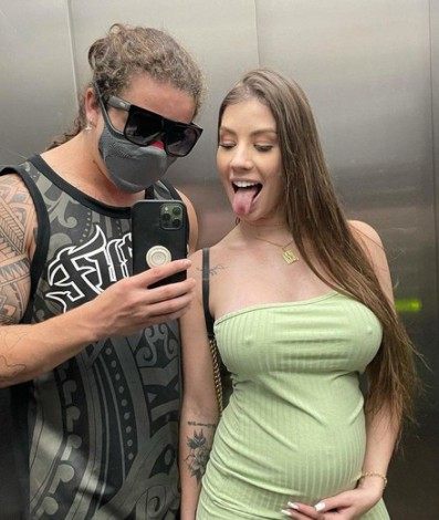 Noiva de Whindersson rebate críticas por não usar sutiã em fotos - Reprodução Internet