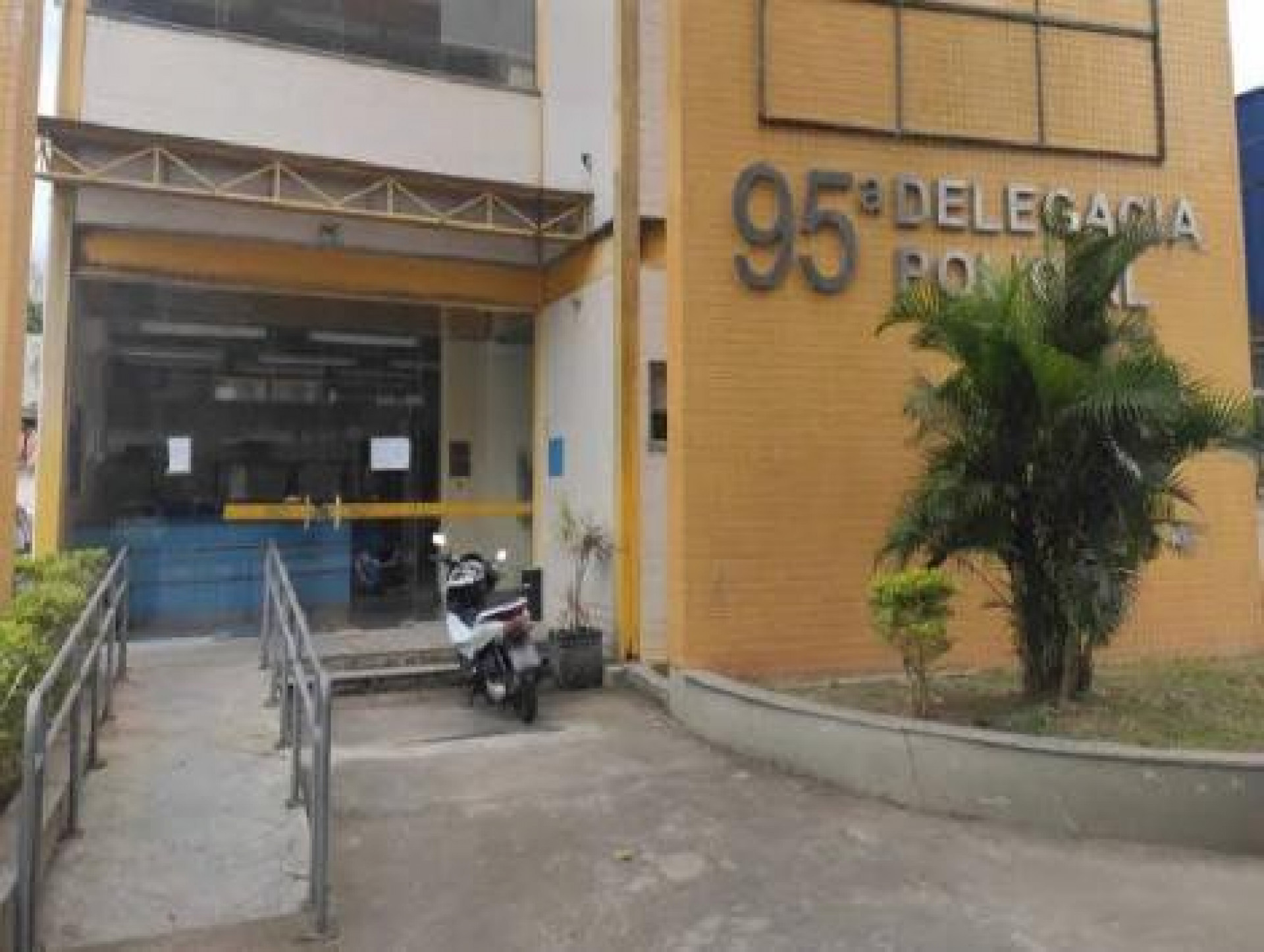 Em flagrante, PM prende grupo por tr&aacute;fico de drogas em Vassouras