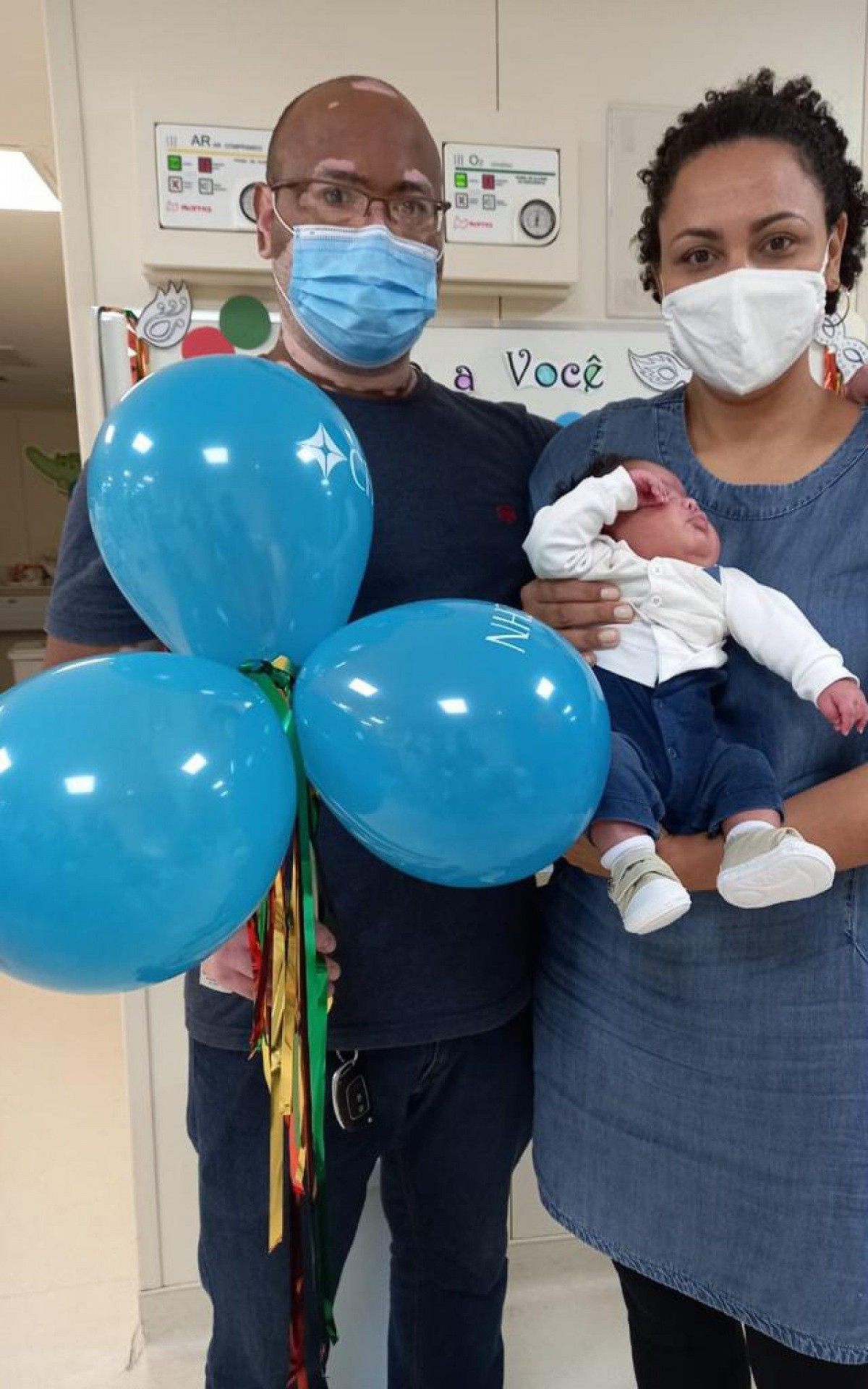 Benjamin nasceu então de 28 semanas com cerca de 1.225 gramas e precisou ficar na UTI Neonatal por 88 dias - Imagem Assessoria