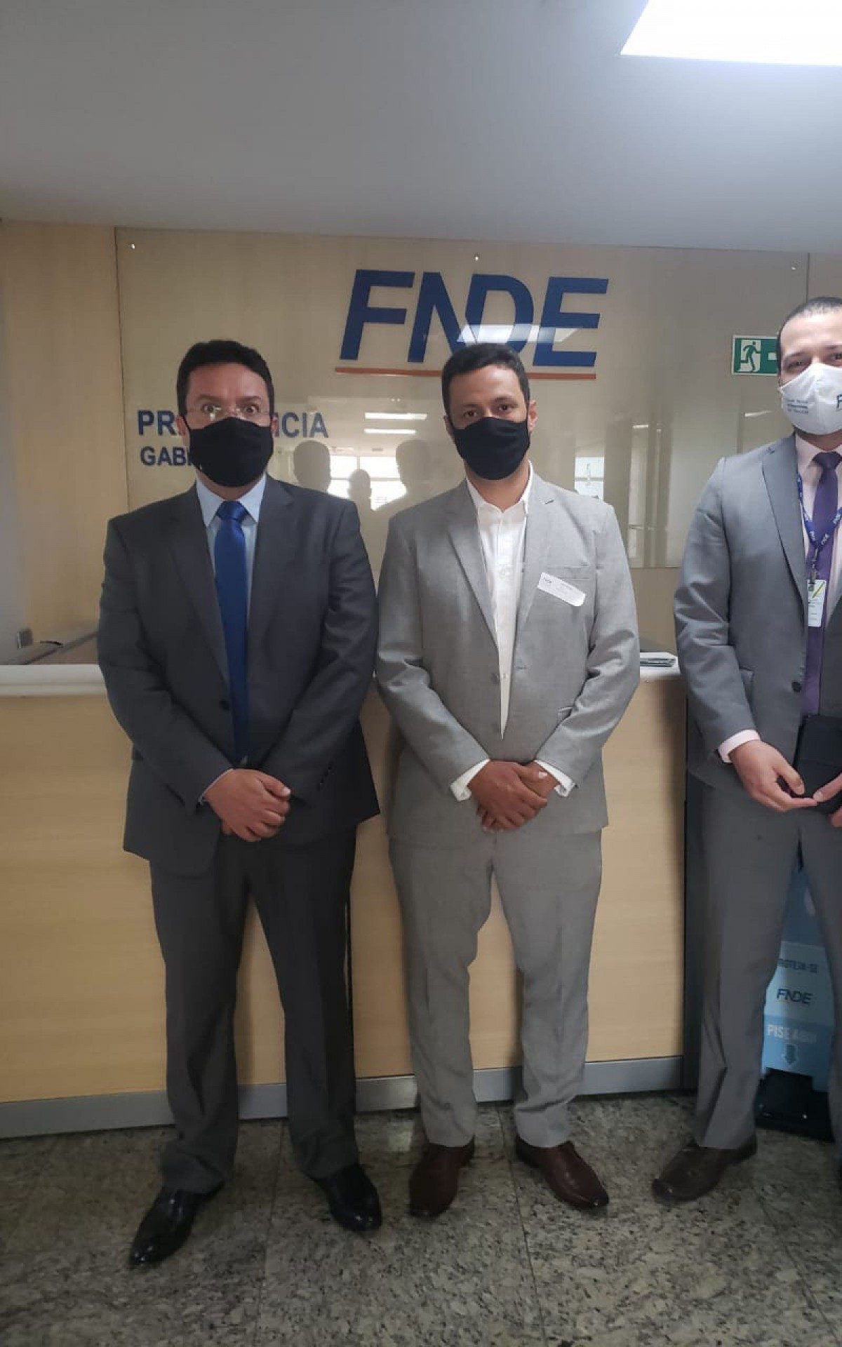 Italva: Prefeito visita FNDE e alinha capita&ccedil;&atilde;o de recursos com deputado federal.