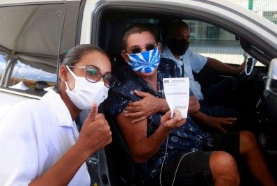 Internado com covid, Zeca Pagodinho sempre destacou importância do isolamento: 'É horrível, mas não tem jeito'