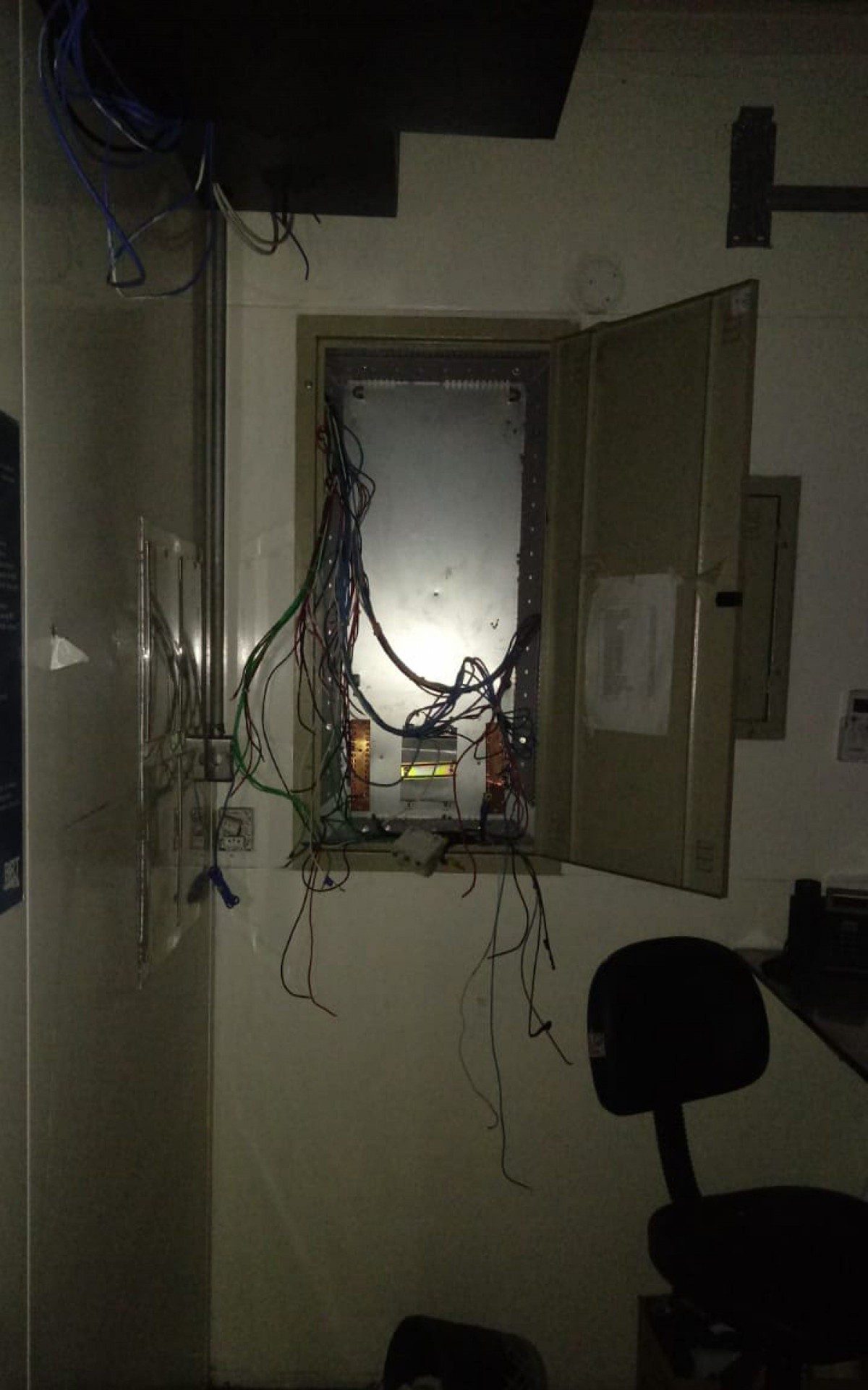 Criminosos depredam esta&ccedil;&atilde;o Aeroporto Jacarepagu&aacute; 