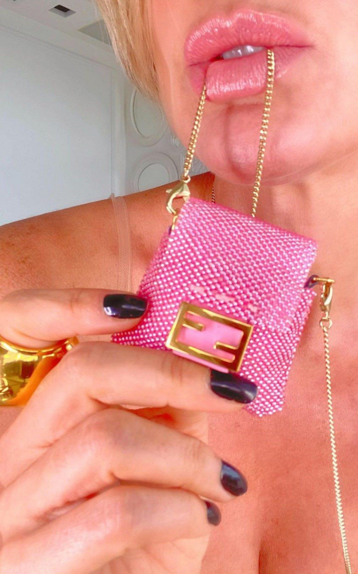 Fl&aacute;via Alessandra