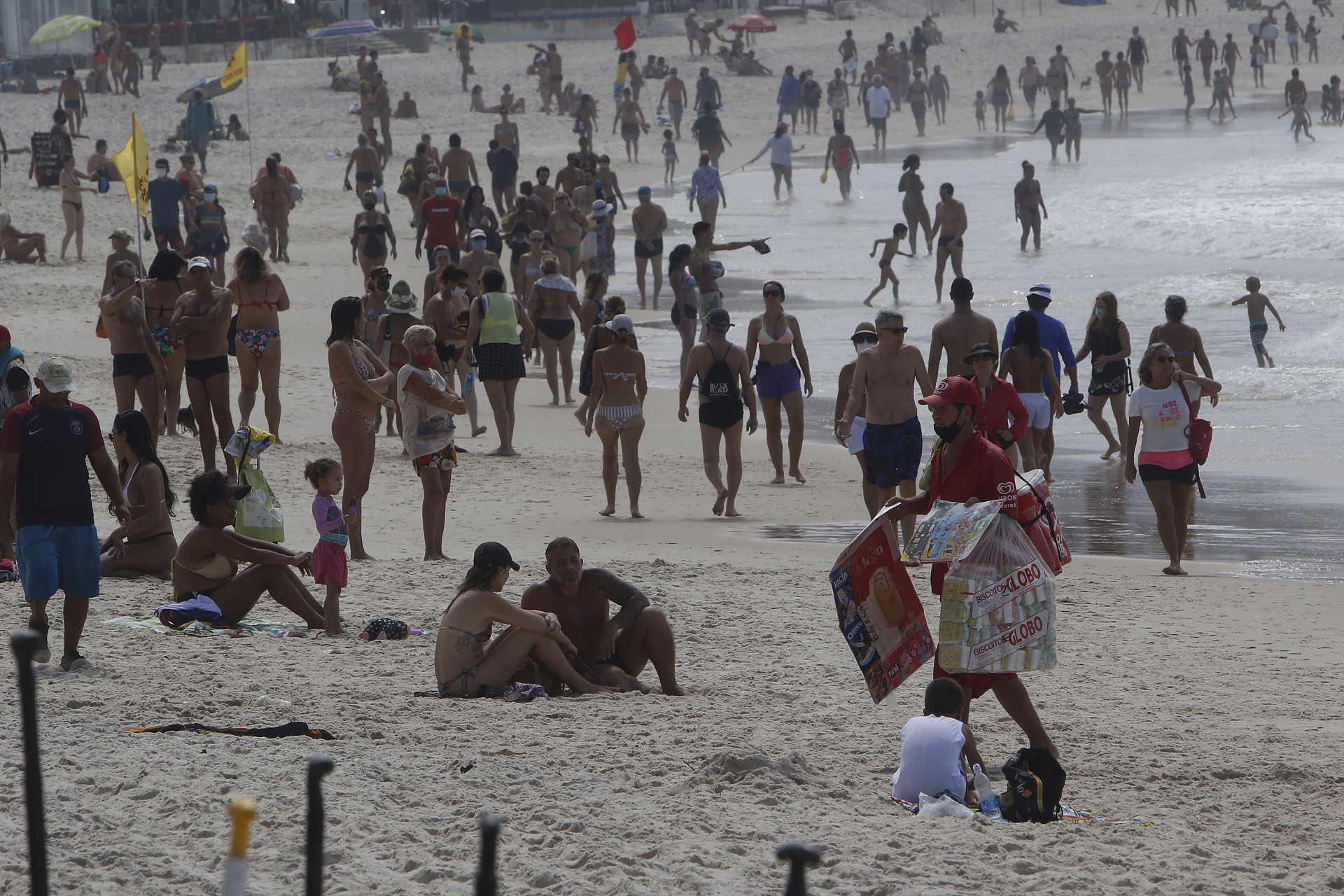 Movimentação na Praia de Copacabana nesta manhã de domingo - Reginaldo Pimenta / Agencia O Dia