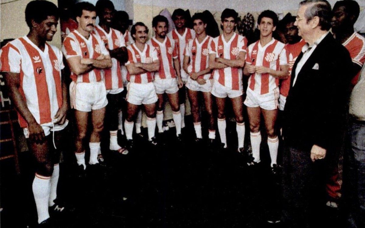 Unidos de Bangu vai contar a hist&oacute;ria de Castor de Andrade