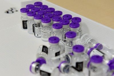 Saúde espera receber 30 freezers para armazenar vacinas da Pfizer