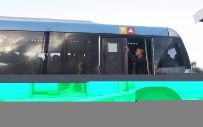 Mulher cai em vão do BRT em estação na Zona Oeste