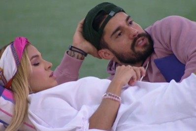 Kerline diz que Bil teve atitude 'imatura' após ficar com ela fora do 'BBB'