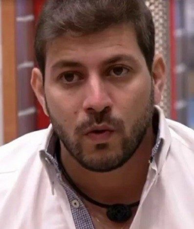 Caio &eacute; eliminado do 'BBB 21' com 70,22% dos votos - Reprodu&ccedil;&atilde;o