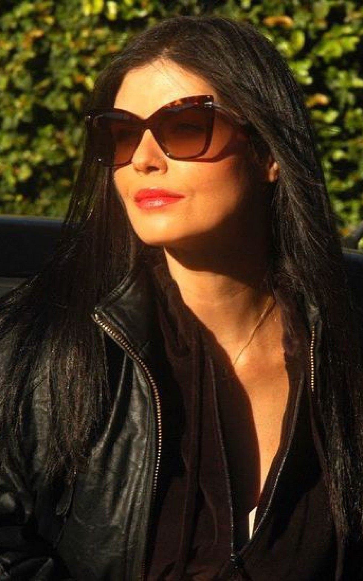 Aos 38 anos, ex-miss morre de Covid-19 ap&oacute;s um m&ecirc;s intubada