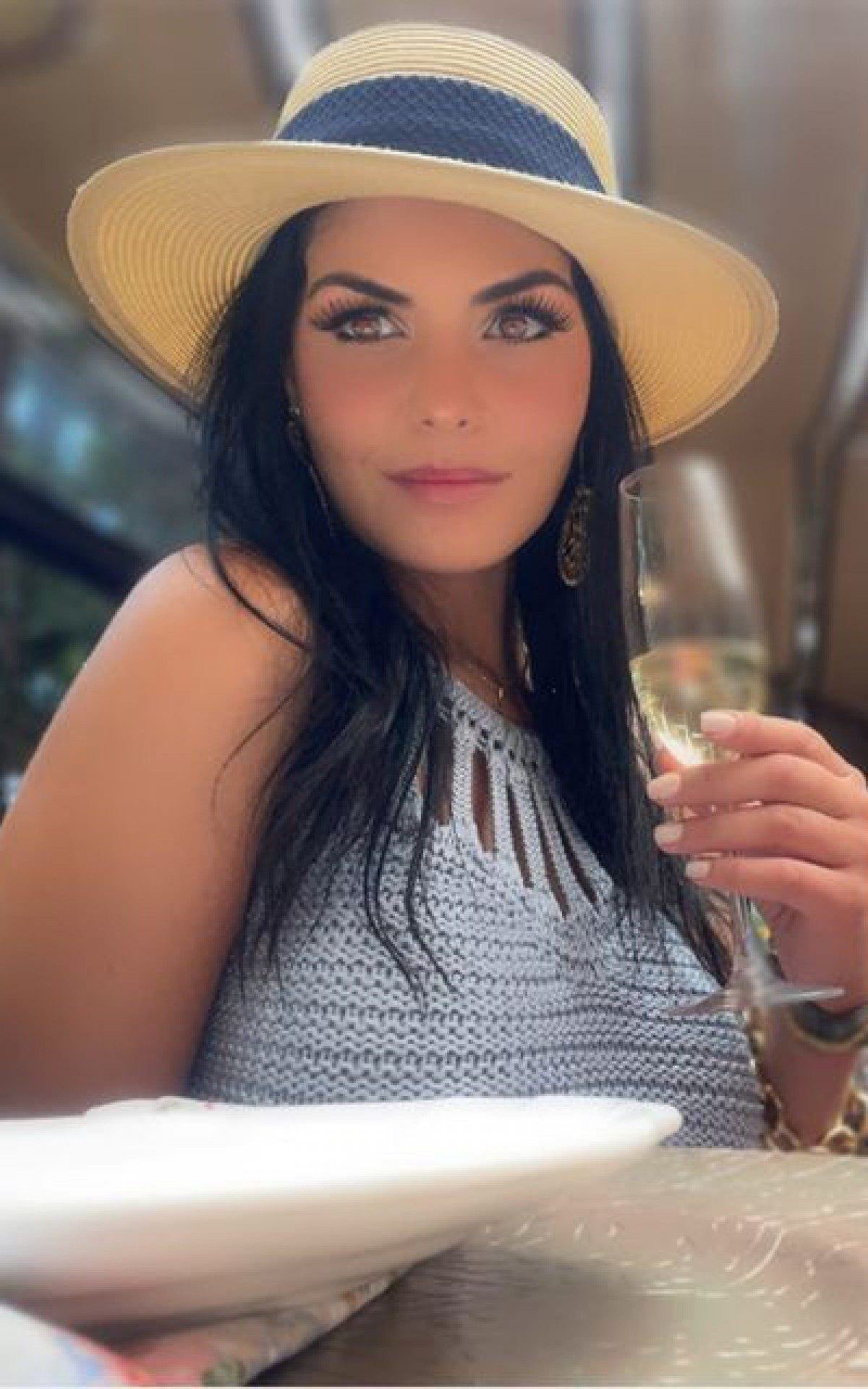 Aos 38 anos, ex-miss morre de Covid-19 ap&oacute;s um m&ecirc;s intubada