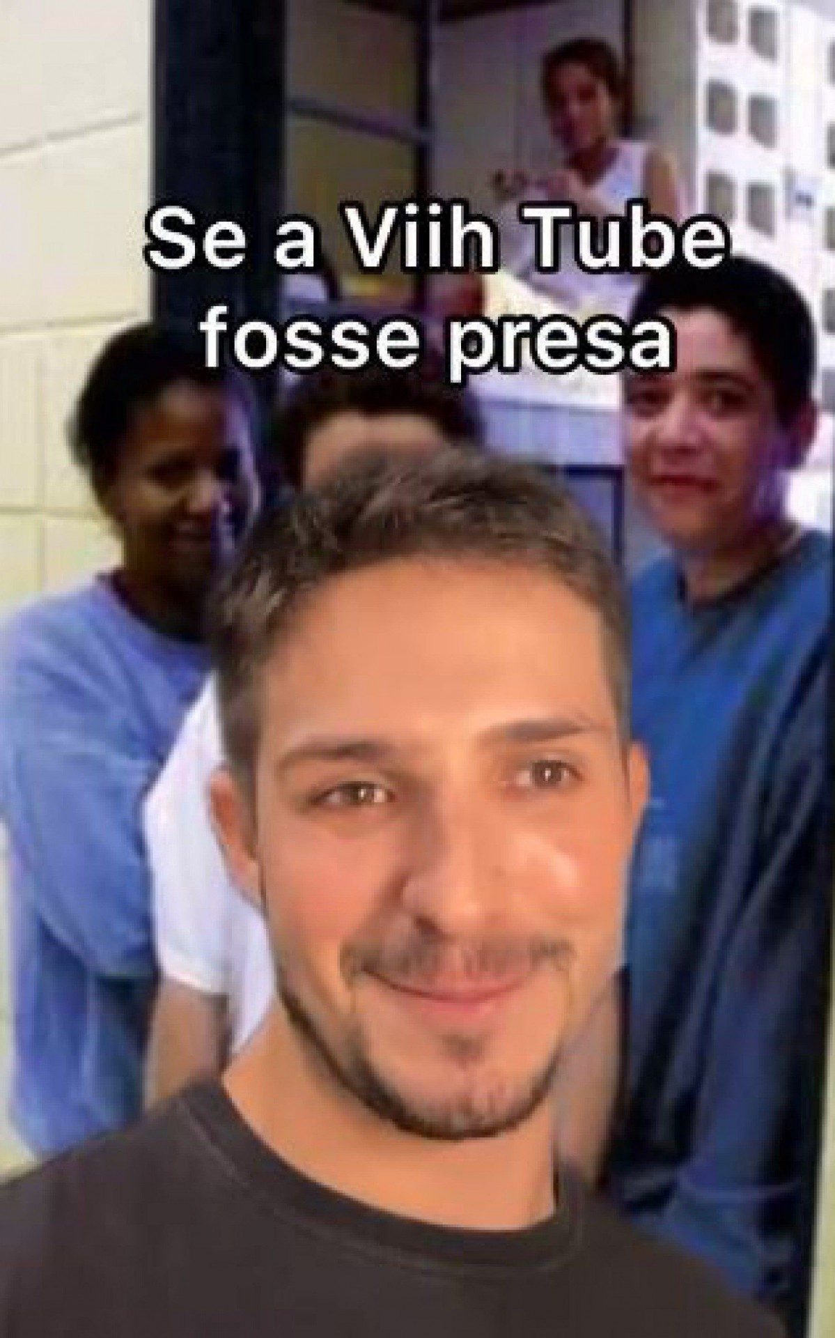 Igor Cosso interpreta Viih Tube