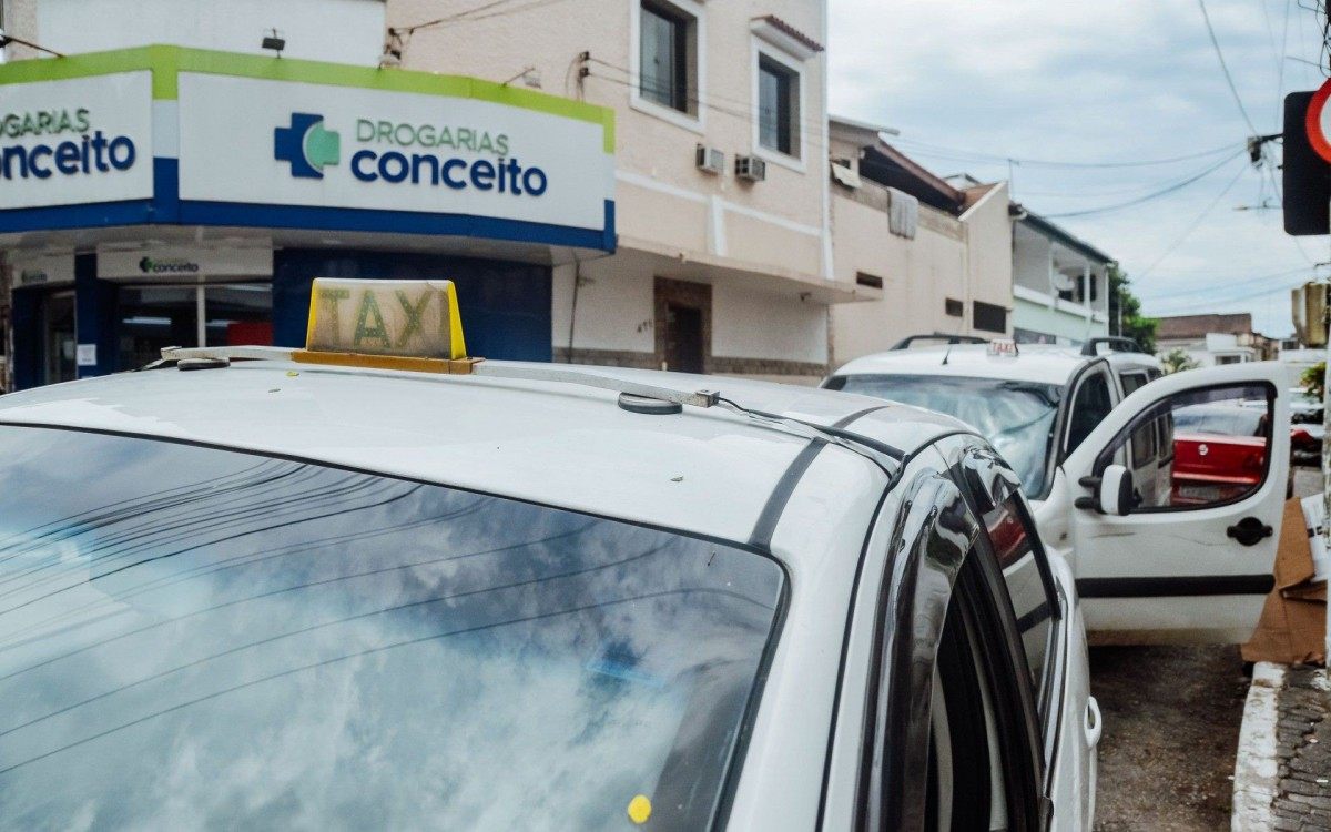 Mag&eacute; prorrogou o prazo para vistoria anual dos t&aacute;xis 2021