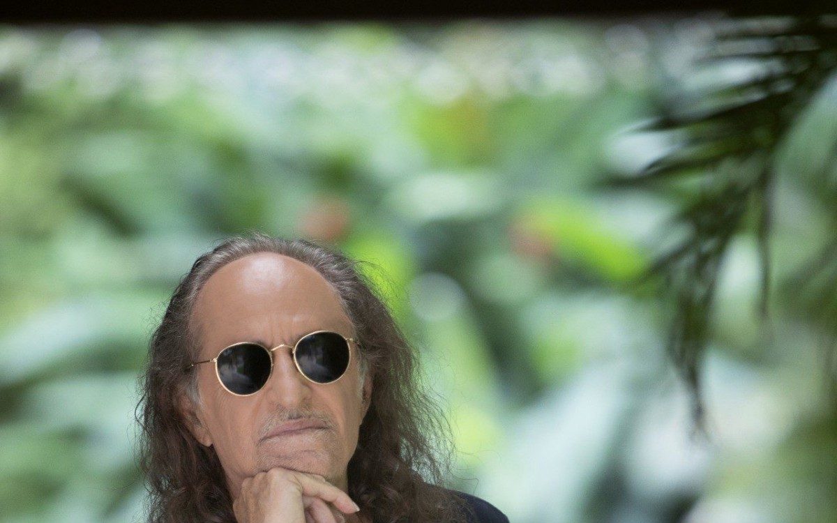 Alceu Valen&ccedil;a