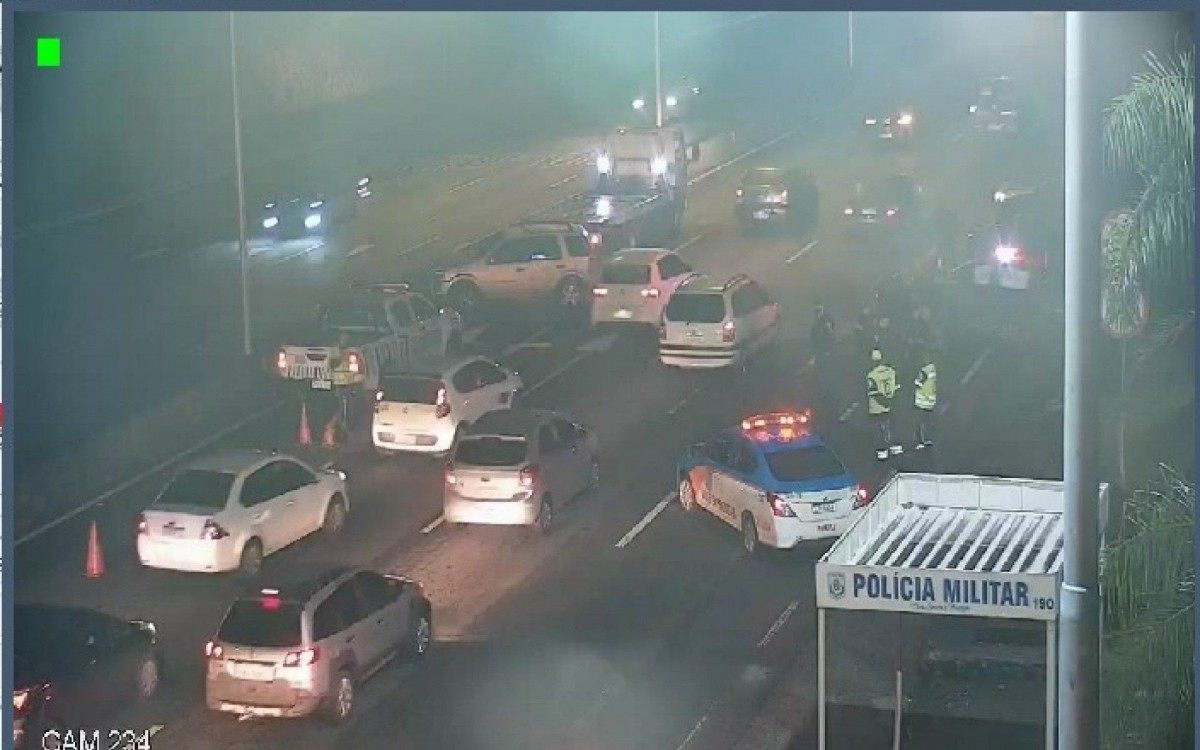 PM do Batalh&atilde;o de A&ccedil;&otilde;es com C&atilde;es &eacute; atropelado na Linha Vermelha, na altura do Caju