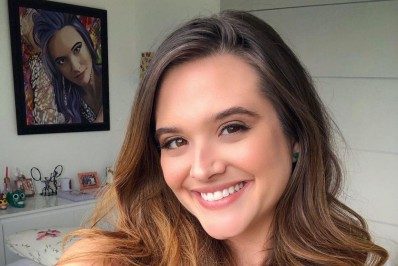 Juliana Paiva surge com novo visual e recebe elogios dos fãs: 'Perfeita'