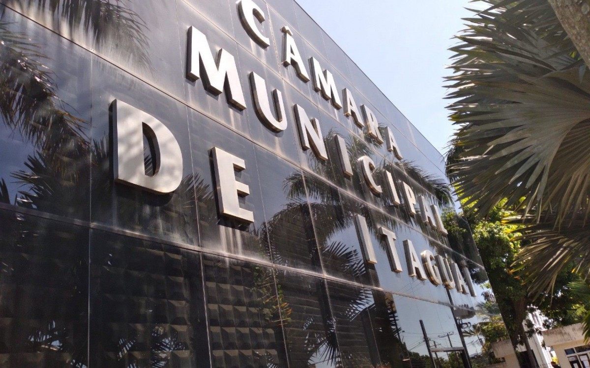 Fachada da C&acirc;mara de Itagua&iacute;