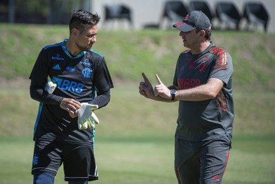 Com Diego Alves poupado, Flamengo divulga lista de relacionados; veja o provável time