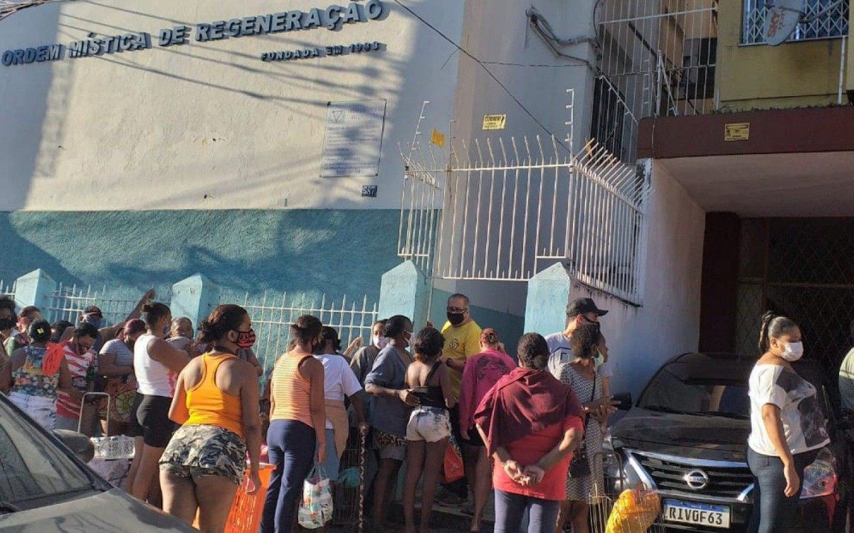 Ordem M&iacute;stica de Regenera&ccedil;&atilde;o doa 130 cestas b&aacute;sicas a fam&iacute;lias carentes