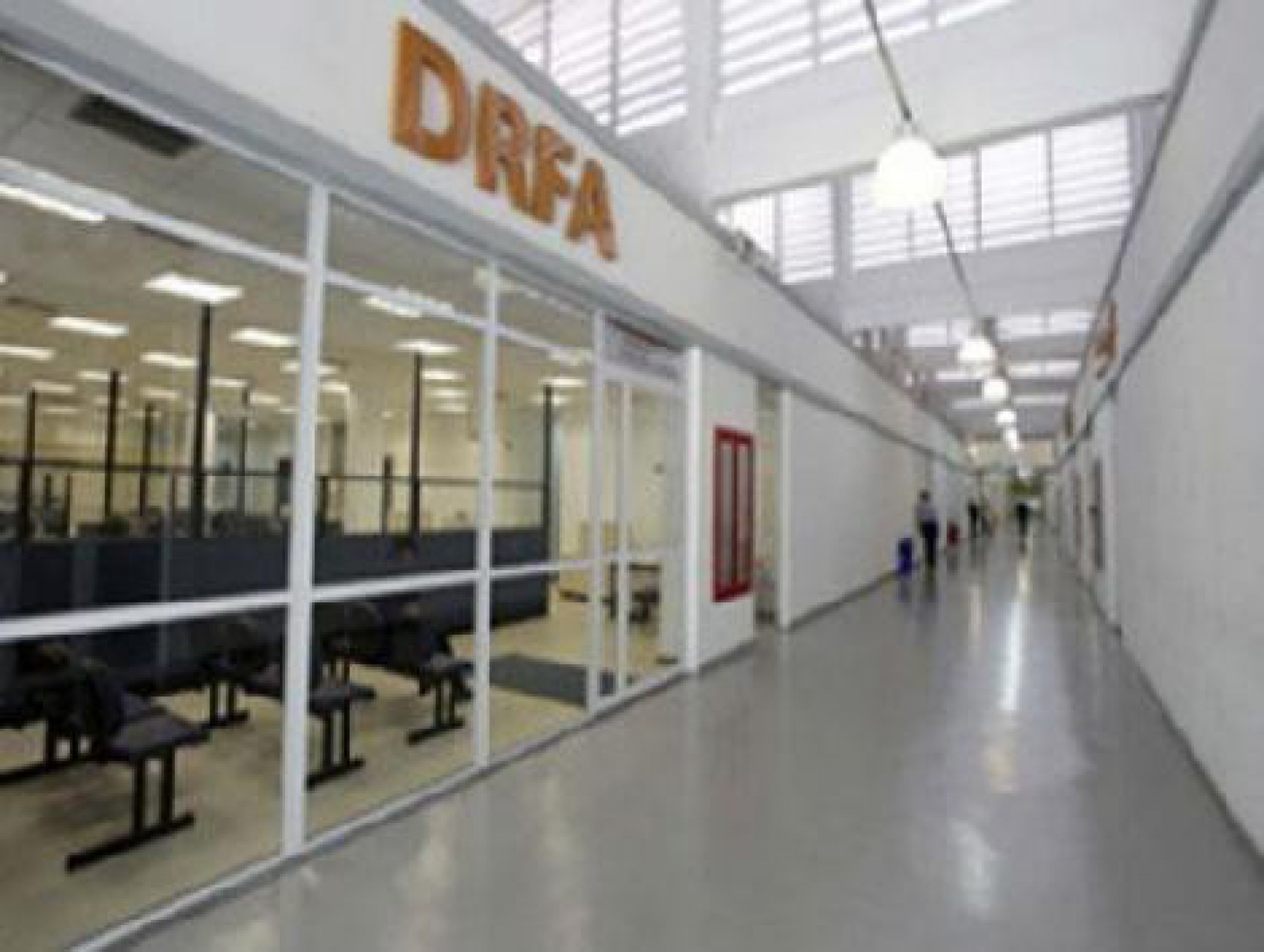 Receptador de ve&iacute;culos &eacute; preso em flagrante pela DRFA em Belford Roxo