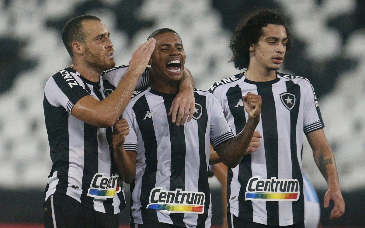 Volante Do Botafogo Deve Ter O Contrato Renovado Por Mais Seis Meses Botafogo O Dia 1175