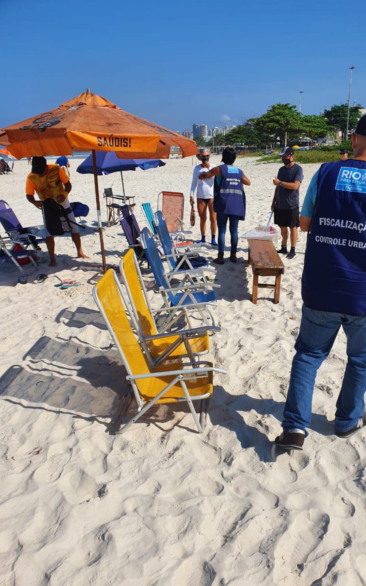 Secretaria realizou fiscalização nas praias  - Divulgação/Prefeitura do Rio